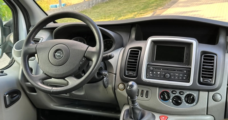 Opel Vivaro cena 49900 przebieg: 220000, rok produkcji 2012 z Wrocław małe 704